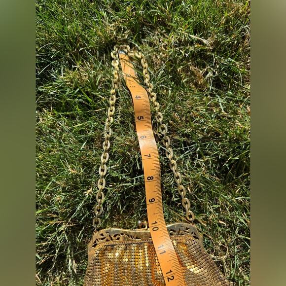 40s Vintage Whiting and Davis Gold Mesh Evening Bag w Chain Strap - Picture 8 of 8